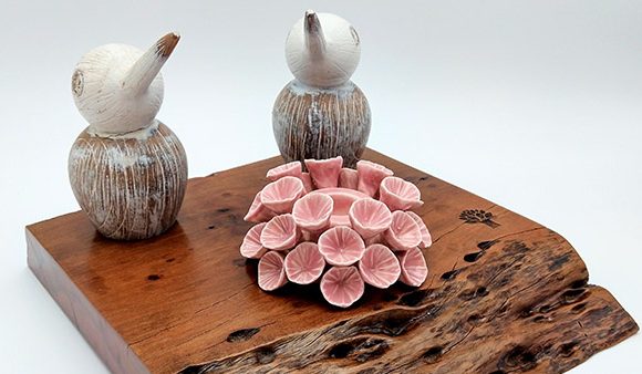 escultura nido madera